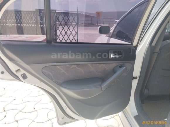 TEMİZ VE BAKIMLI 2005 Model Honda Civic 1.6 VTEC LS