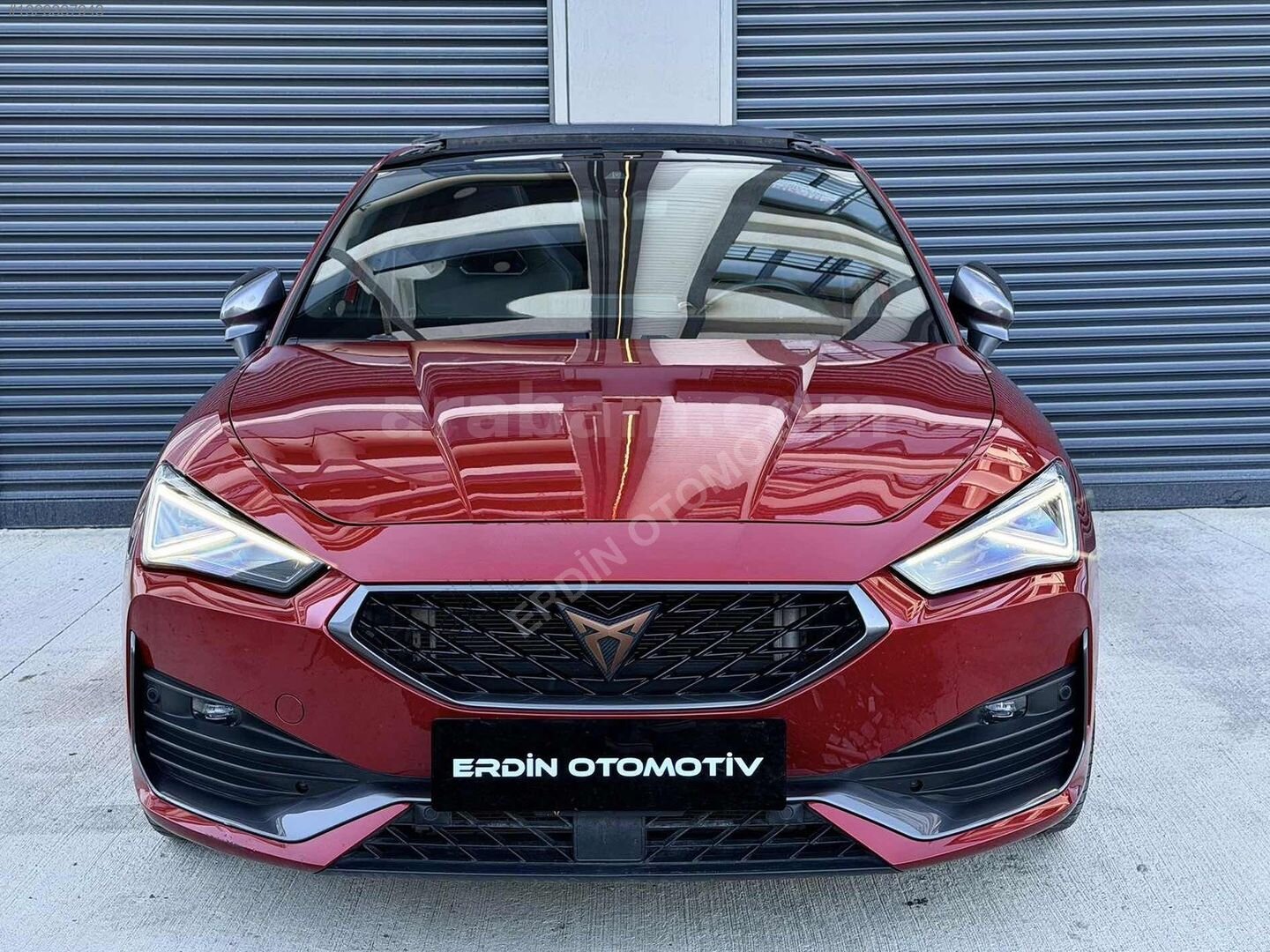 Galeriden Cupra Leon 1.5 eTSI Standart 2023 Model İstanbul 44.000 km Bordo 3