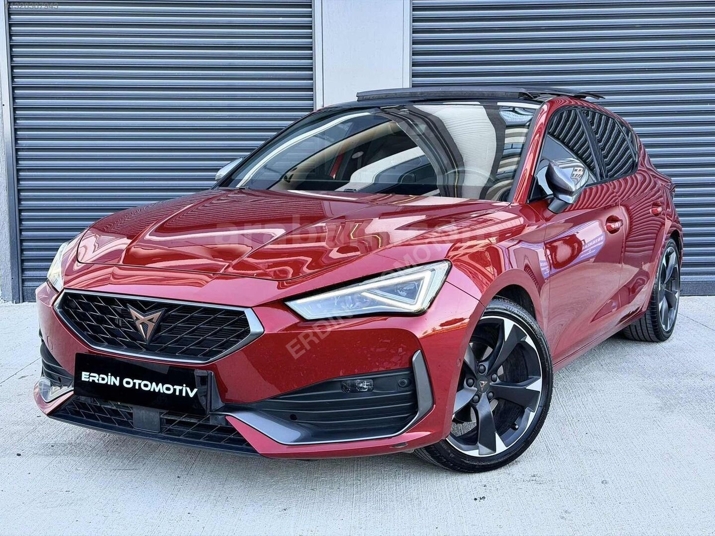 Galeriden Cupra Leon 1.5 eTSI Standart 2023 Model İstanbul 44.000 km Bordo 4