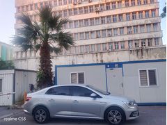 Sahibinden Renault Megane 1.3 TCe Touch 2023 Model İzmir 73.000 km Gri (titanyum)