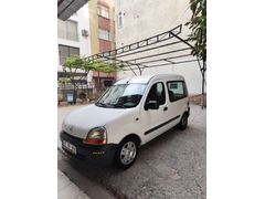 TEMİZ BAKİMLİ OTOMOBİL 2 yillik muayene  Renault Kangoo 1.9 D RN 2000 Model Konya