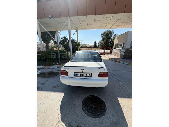 Sahibinden Ford Escort 1.6 CLX 1997 Model
