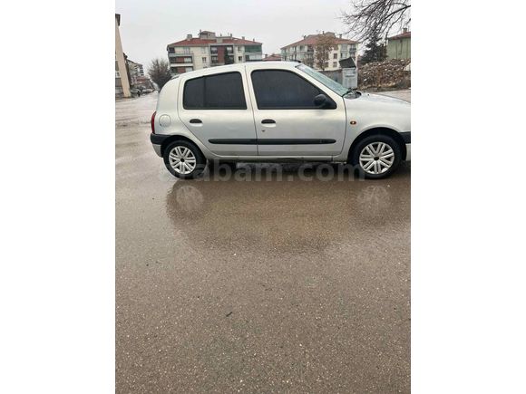 Sahibinden Renault Clio 1.4 RTA 2001 Model 