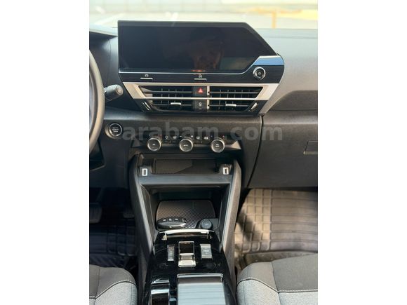 Galeriden Citroen C4 X 1.2 PureTech Feel 2023 Model İstanbul