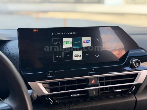 Galeriden Citroen C4 X 1.2 PureTech Feel 2023 Model İstanbul