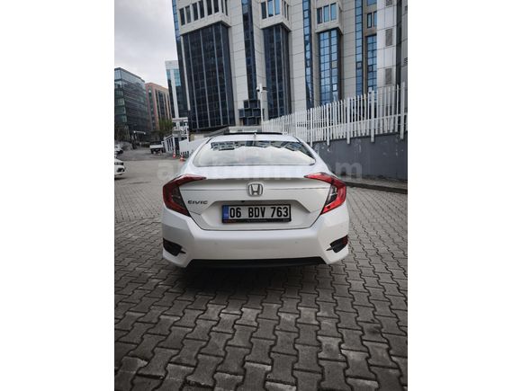 Servis bakımlı Honda Civic 1.6i VTEC Eco Elegance 2018 Model
