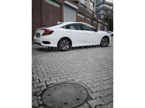 Servis bakımlı Honda Civic 1.6i VTEC Eco Elegance 2018 Model