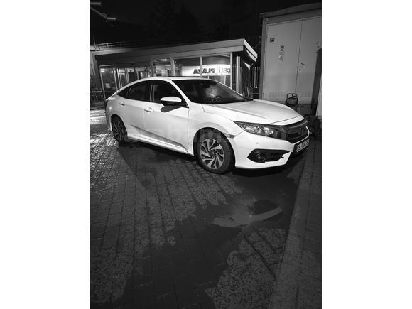 Servis bakımlı Honda Civic 1.6i VTEC Eco Elegance 2018 Model