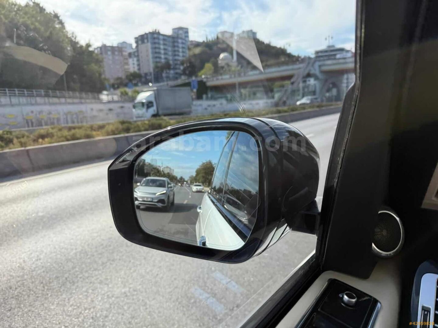 Galeriden Land Rover Range 3.0 TDV6 Autobiography LWB 2014 Model Kocaeli 230.000 km Beyaz 3