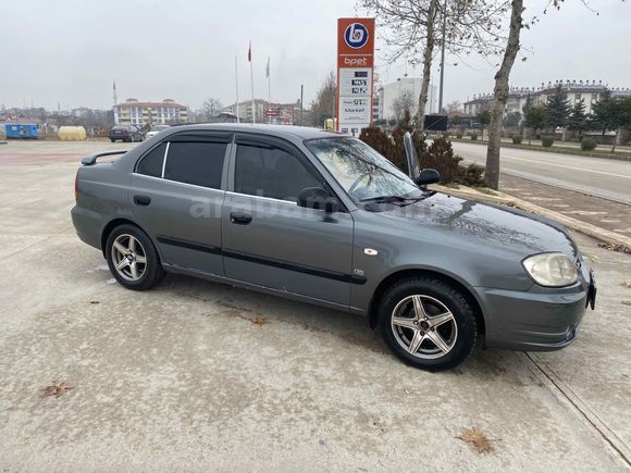 Sahibinden Hyundai Accent 1.5 CRDi Admire 2005 Model 