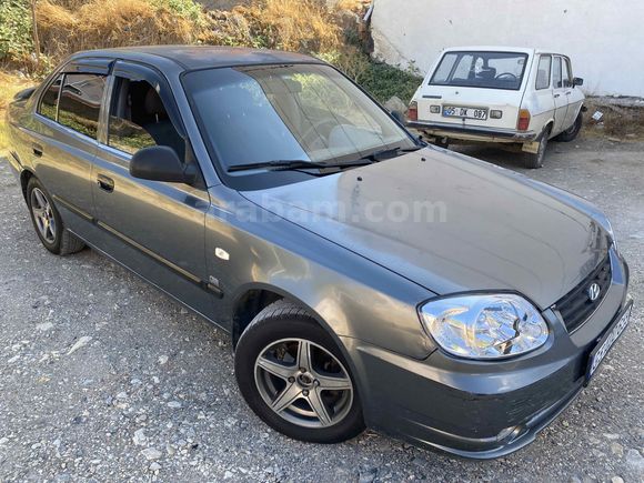 Sahibinden Hyundai Accent 1.5 CRDi Admire 2005 Model 