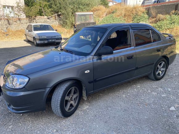 Sahibinden Hyundai Accent 1.5 CRDi Admire 2005 Model 