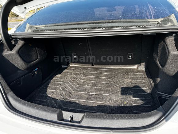 Sahibinden Renault Megane 1.5 Blue DCI Touch 2020 Model 