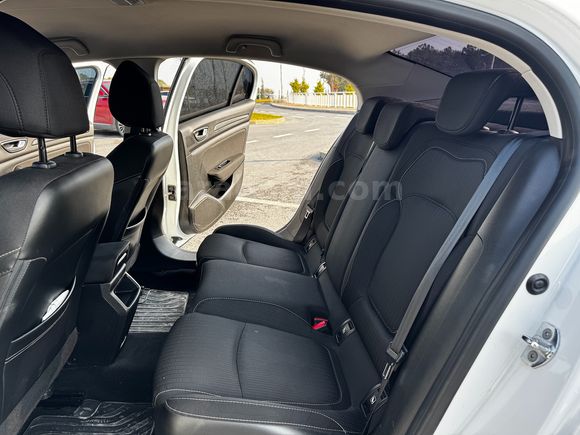 Sahibinden Renault Megane 1.5 Blue DCI Touch 2020 Model 
