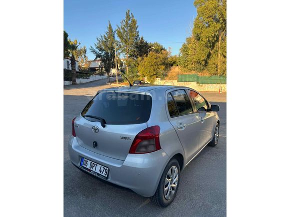 Düşük Kilometre  Memurdan Yaris