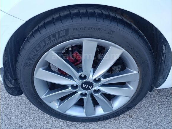 Galeriden Kia Ceed 1.6 CRDi Motion 2011 Model Aksaray