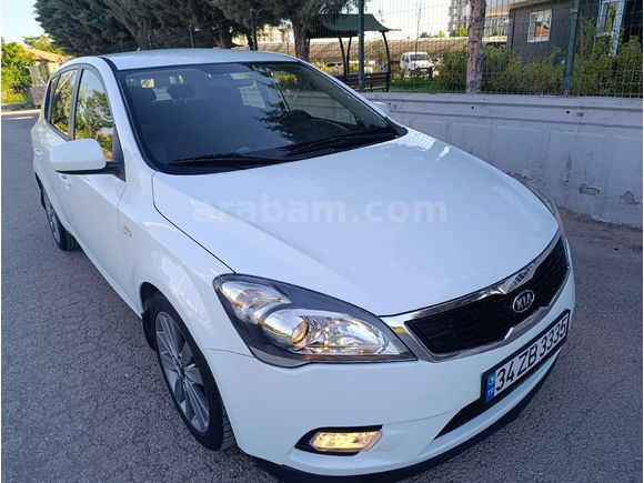 Galeriden Kia Ceed 1.6 CRDi Motion 2011 Model Aksaray