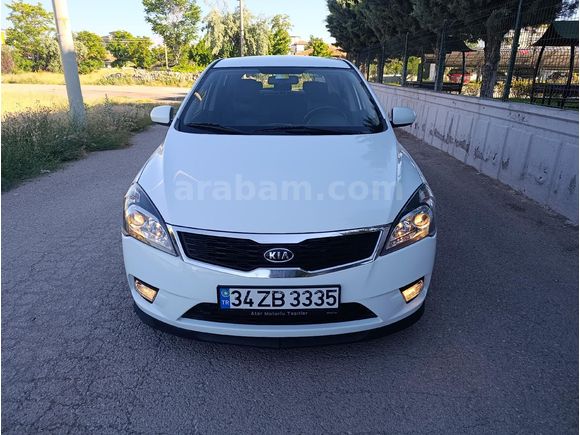 Galeriden Kia Ceed 1.6 CRDi Motion 2011 Model Aksaray