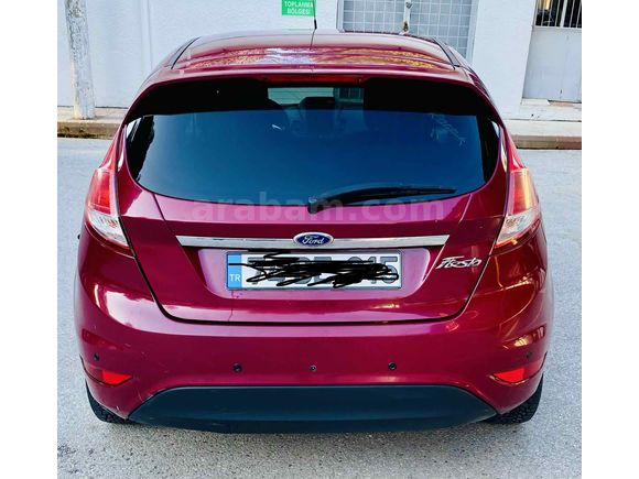 Sahibinden Ford Fiesta 1.6 Titanium 2015 Model 