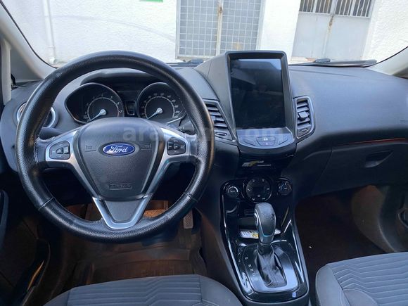 Sahibinden Ford Fiesta 1.6 Titanium 2015 Model 