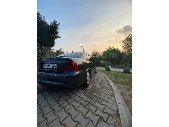 Sahibinden Opel Vectra 2.0 CDX 2000 Model 
