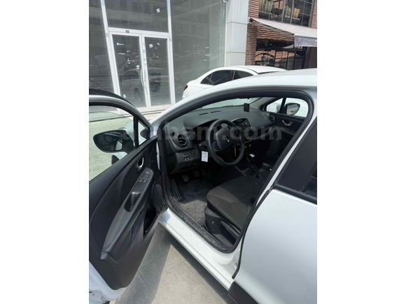 Galeriden Renault Clio 0.9 TCe Joy 2020 Model İstanbul