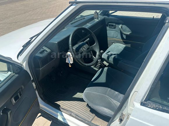 1993 MODEL RENAULT 9 BROADWAY 
