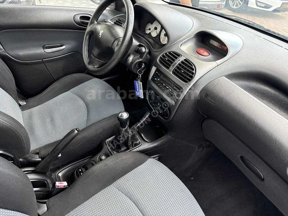 2004 MODEL PEJO 206 1.4 X LİNE TR DEK 53 BİN KMDE KLİMALI