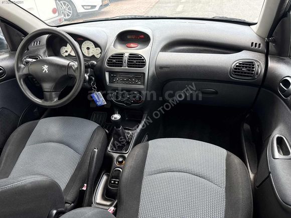 2004 MODEL PEJO 206 1.4 X LİNE TR DEK 53 BİN KMDE KLİMALI