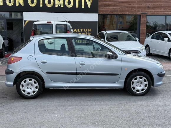 2004 MODEL PEJO 206 1.4 X LİNE TR DEK 53 BİN KMDE KLİMALI