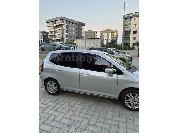 Sahibinden Honda Jazz 1.4 ES 2005 Model 