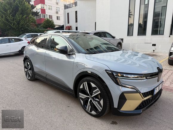 2023 RENAULT MEGANE E-TECH İCONİC EV60 GARANTİLİ