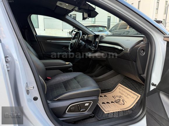 2023 RENAULT MEGANE E-TECH İCONİC EV60 GARANTİLİ