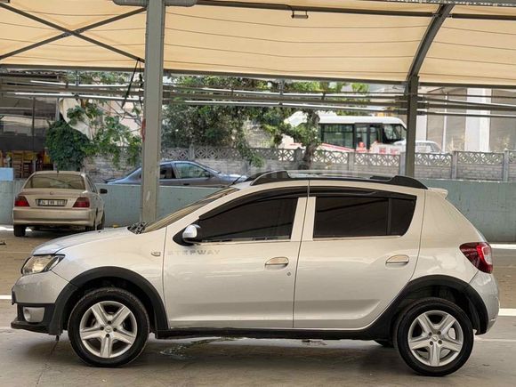 Sahibinden Dacia Sandero 1.5 dCi Stepway 2014 Model 
