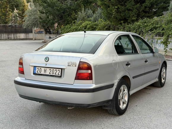 Galeriden Skoda Octavia 1.6 GLX 2000 Model Konya