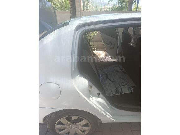 Sahibinden Renault Clio 1.5 dCi Alize 2004 Model  465.000 km Beyaz