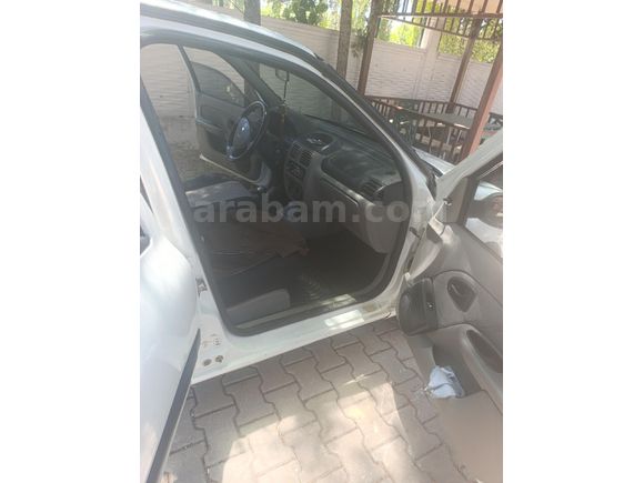 Sahibinden Renault Clio 1.5 dCi Alize 2004 Model  465.000 km Beyaz