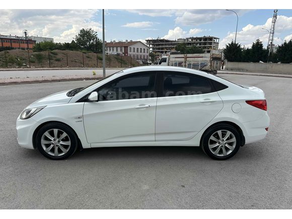 Galeriden Hyundai Accent Blue 1.6 CRDI Mode Plus 2013 Model Konya