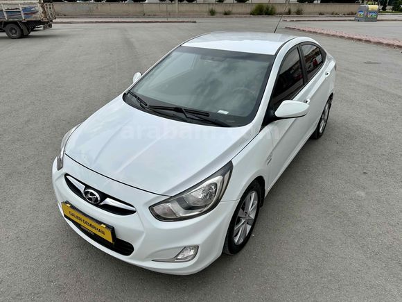 Galeriden Hyundai Accent Blue 1.6 CRDI Mode Plus 2013 Model Konya
