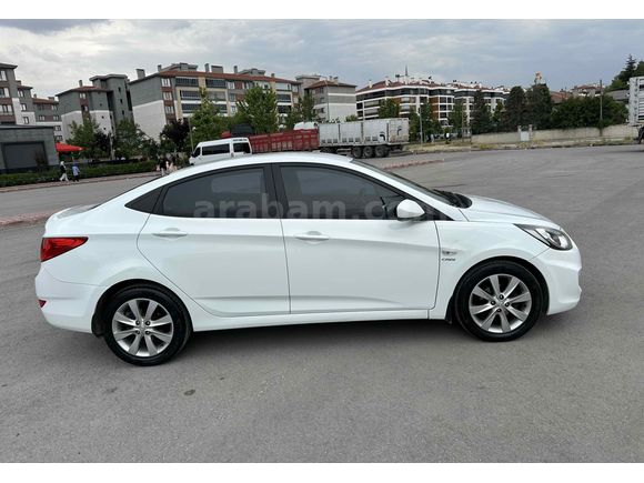 Galeriden Hyundai Accent Blue 1.6 CRDI Mode Plus 2013 Model Konya