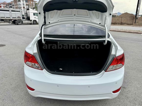 Galeriden Hyundai Accent Blue 1.6 CRDI Mode Plus 2013 Model Konya