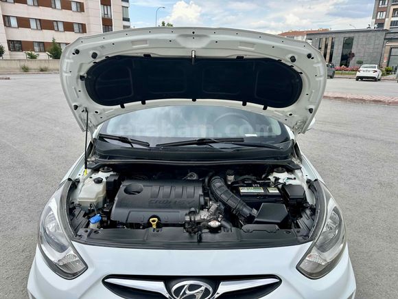 Galeriden Hyundai Accent Blue 1.6 CRDI Mode Plus 2013 Model Konya