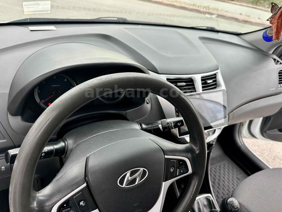 Galeriden Hyundai Accent Blue 1.6 CRDI Mode Plus 2013 Model Konya