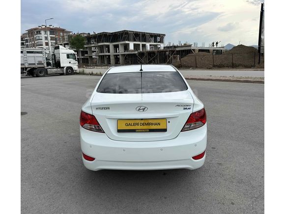 Galeriden Hyundai Accent Blue 1.6 CRDI Mode Plus 2013 Model Konya
