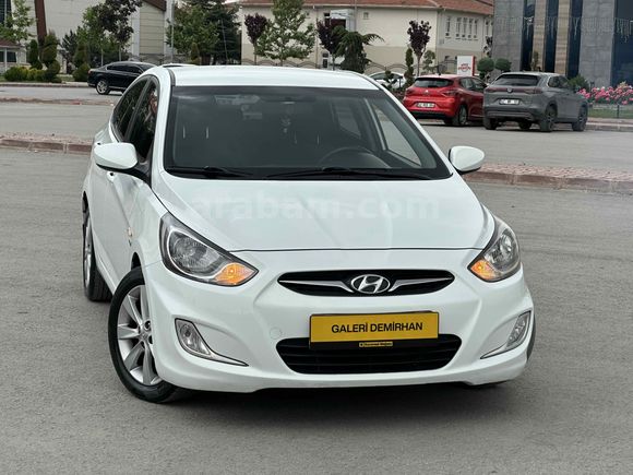 Galeriden Hyundai Accent Blue 1.6 CRDI Mode Plus 2013 Model Konya