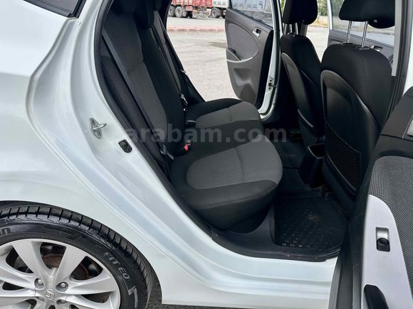 Galeriden Hyundai Accent Blue 1.6 CRDI Mode Plus 2013 Model Konya