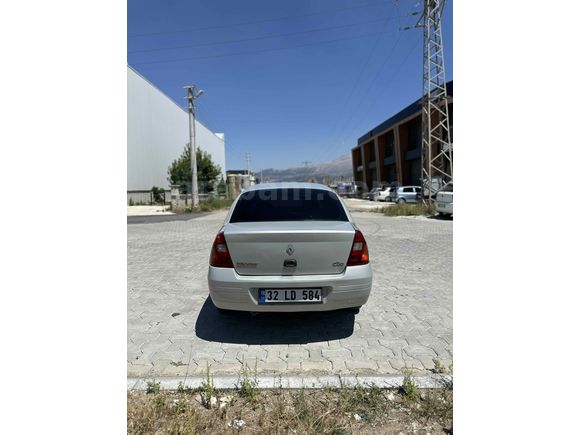 Sahibinden Renault Clio 1.4 RNA 2000 Model 