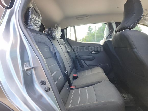 Sahibinden Dacia Sandero Stepway 1.0 Tce Expression 2024 Model Ankara 14.500 km Füme