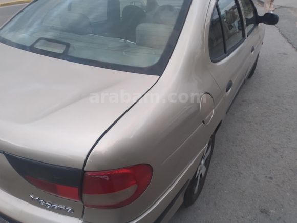 Sahibinden Renault Megane 2.0 RXT 1999 Model