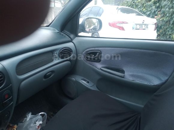 Sahibinden Renault Megane 2.0 RXT 1999 Model